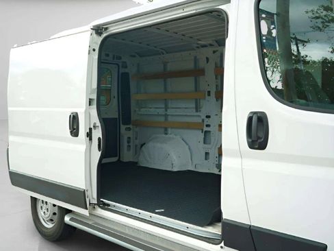 Used 2023 RAM ProMaster 2500 image 37