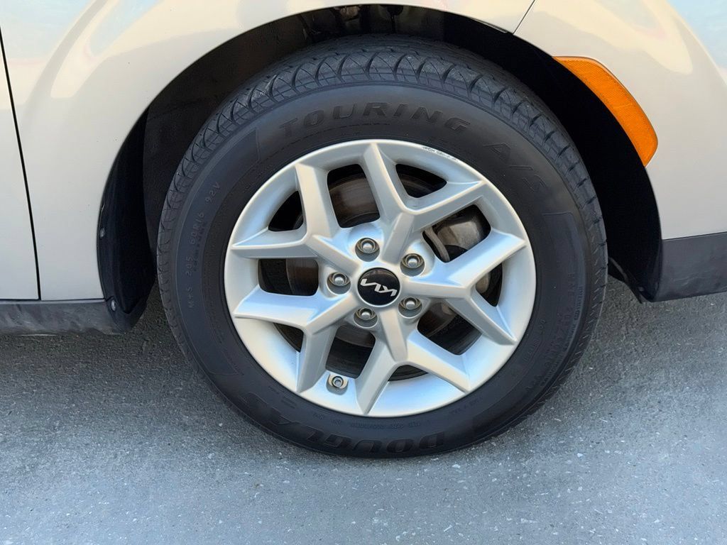 Used 2022 Kia Soul LX w/ Technology Package FWD image 39