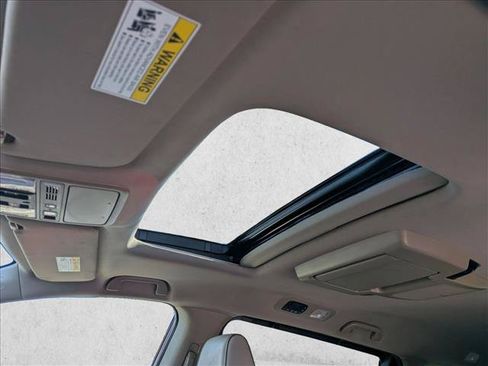 Certified 2024 Honda Odyssey Elite image 16