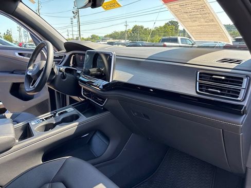 Used 2024 Volkswagen Atlas Cross Sport SE AWD/4WD image 36
