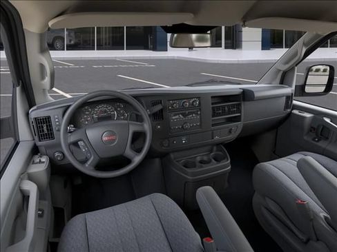 New 2026 GMC Savana 3500 w/ Driver Convenience Package RWD image 18