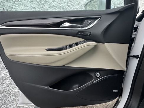 Used 2018 Buick Enclave Premium w/ Experience Buick Package image 21