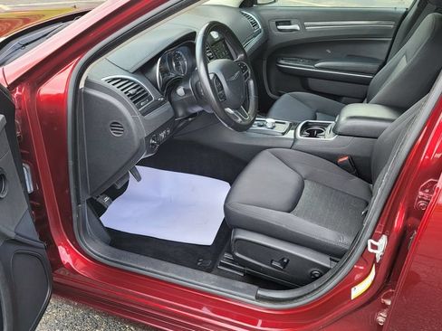Used 2021 Chrysler 300 Touring w/ Sport Appearance Package AWD/4WD image 18