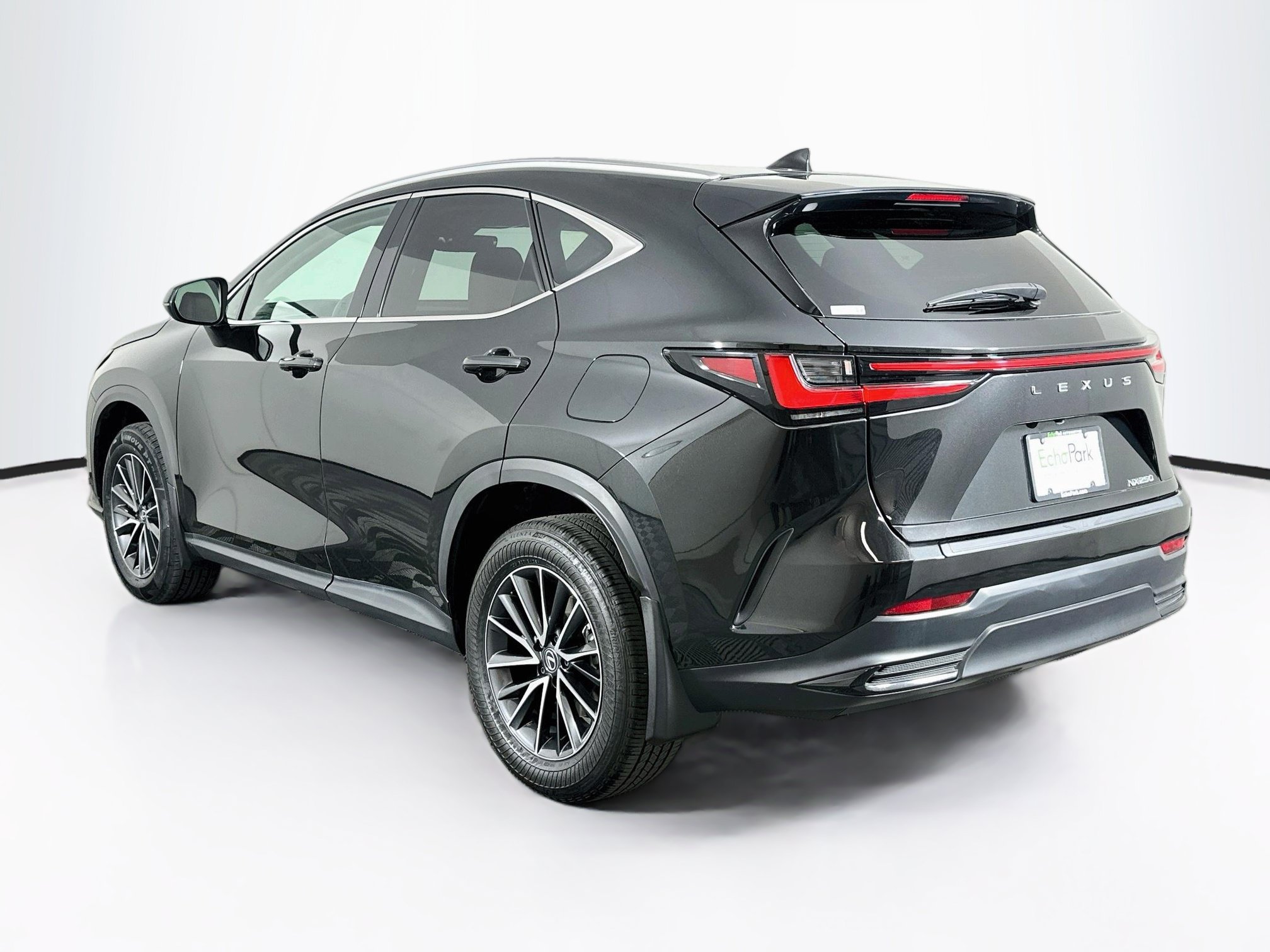 Used 2024 Lexus NX 250 FWD image 5