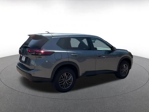 Used 2026 Nissan Rogue SV FWD image 12