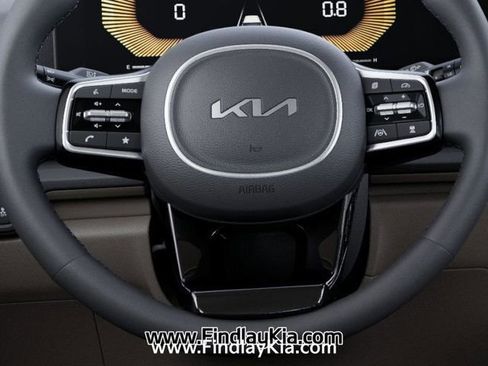 New 2026 Kia Carnival EX image 25
