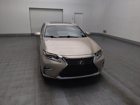 Used 2016 Lexus ES 350 w/ Luxury Package w/Wood Trim FWD image 14