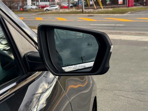 Used 2019 Chevrolet Equinox LT image 14