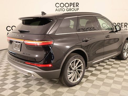 New 2026 Lincoln Corsair Premiere image 22