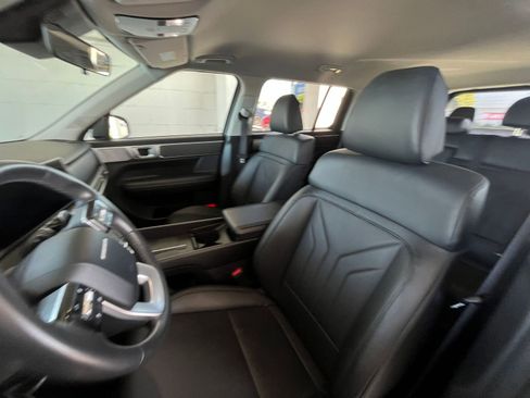 Used 2025 Hyundai Santa Fe SEL image 29