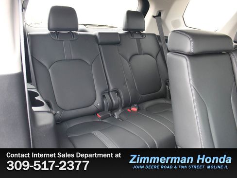 Certified 2023 Honda Pilot Touring image 8