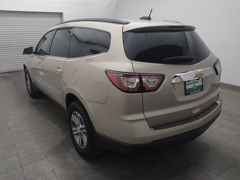 Used 2016 Chevrolet Traverse LT FWD image 5