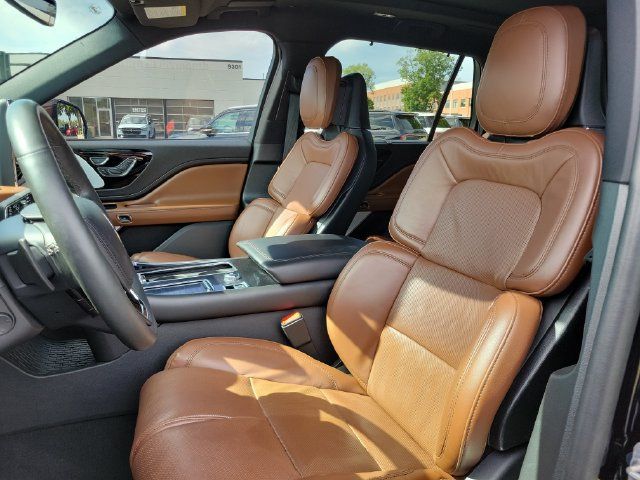 Used 2024 Lincoln Aviator Reserve w/ Equipment Group 201A AWD/4WD image 5