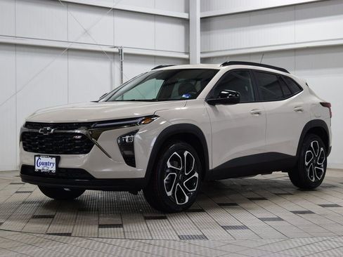 New 2026 Chevrolet Trax RS w/ Sunroof Package image 3