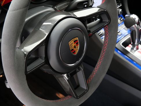 Used 2019 Porsche 911 GT2 RS RWD image 28