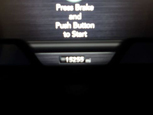 Used 2025 RAM 1500 Laramie AWD/4WD image 21