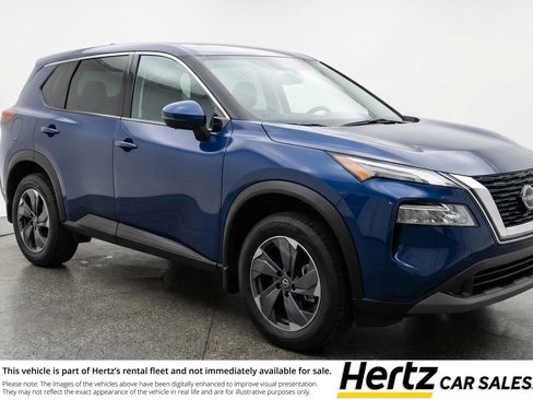 Used 2025 Nissan Rogue SV AWD/4WD image 1