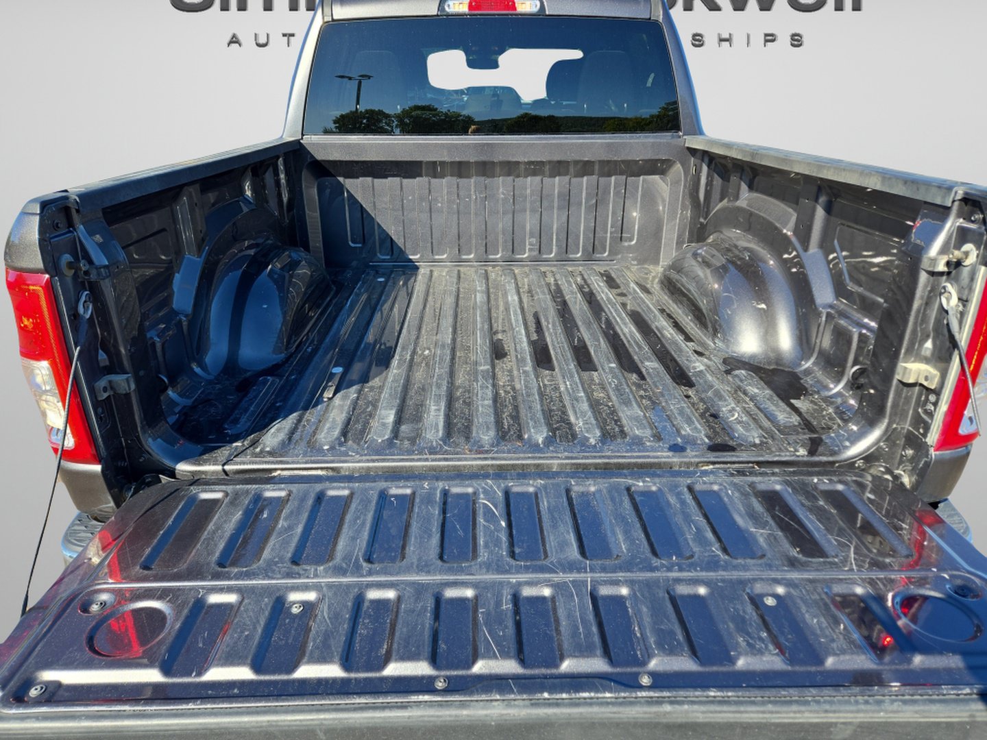 Used 2023 RAM 1500 Big Horn AWD/4WD image 9