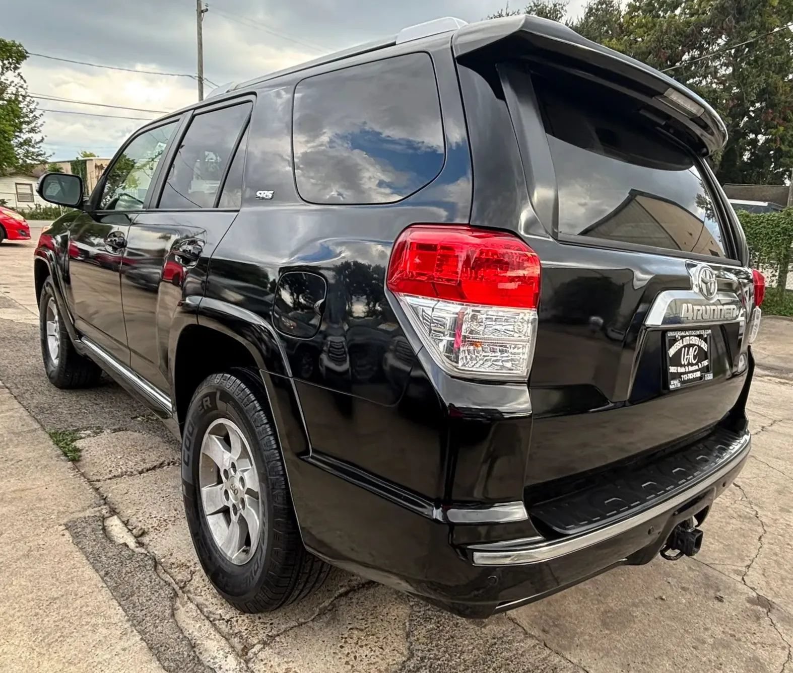 Used 2011 Toyota 4Runner SR5 w/ Convenience Pkg RWD image 5