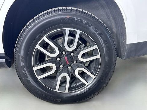 Used 2023 GMC Yukon AT4 w/ AT4 Premium Package image 39