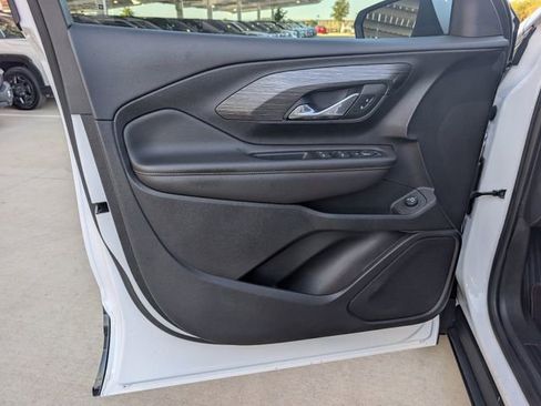 Used 2022 GMC Terrain SLE w/ Driver Convenience Package FWD image 21