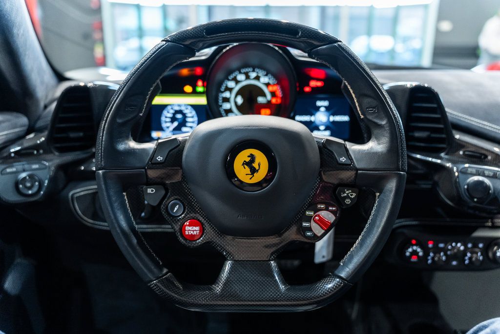Used 2015 Ferrari 458 Speciale Coupe RWD image 5