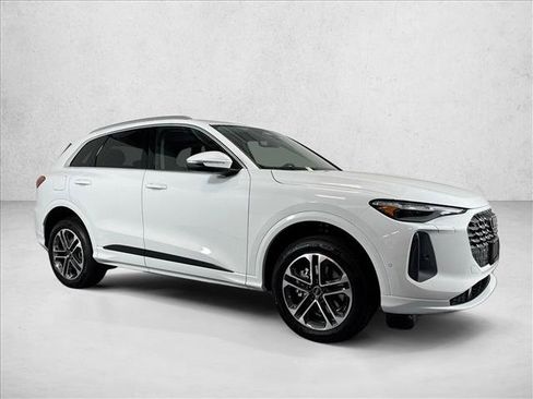 New 2026 Audi Q5 Premium AWD/4WD image 3