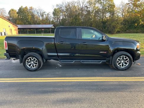 Used 2022 GMC Canyon AT4 image 8