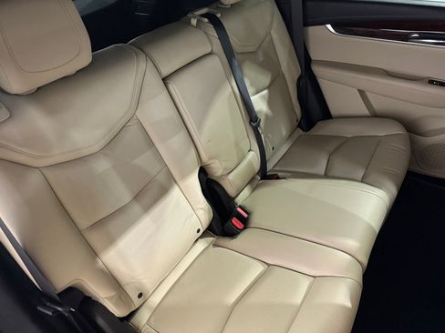 Used 2017 Cadillac XT5 Luxury w/ Driver Awareness Package image 43