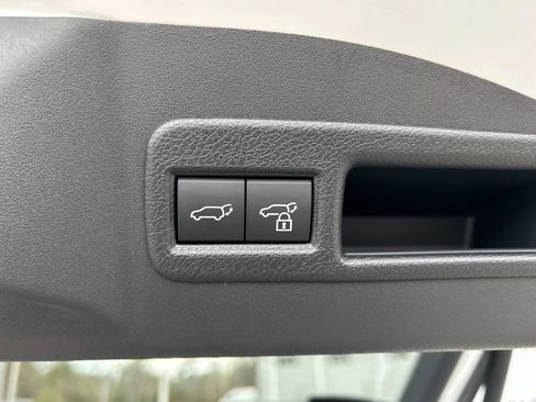 New 2026 Subaru Solterra AWD/4WD image 9