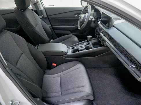 Used 2025 Honda Accord SE image 29