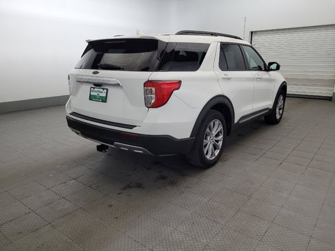 Used 2022 Ford Explorer XLT w/ Equipment Group 202A AWD/4WD image 9