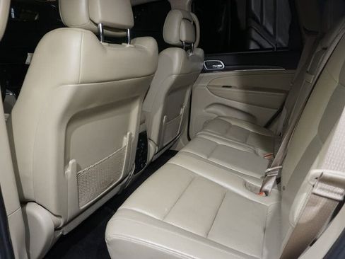 Used 2021 Jeep Grand Cherokee Limited AWD/4WD image 22