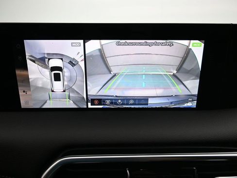 New 2025 Nissan Armada SL w/ Captain's Chari Seat Package image 19