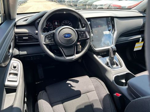 Used 2025 Subaru Outback Premium AWD/4WD image 13