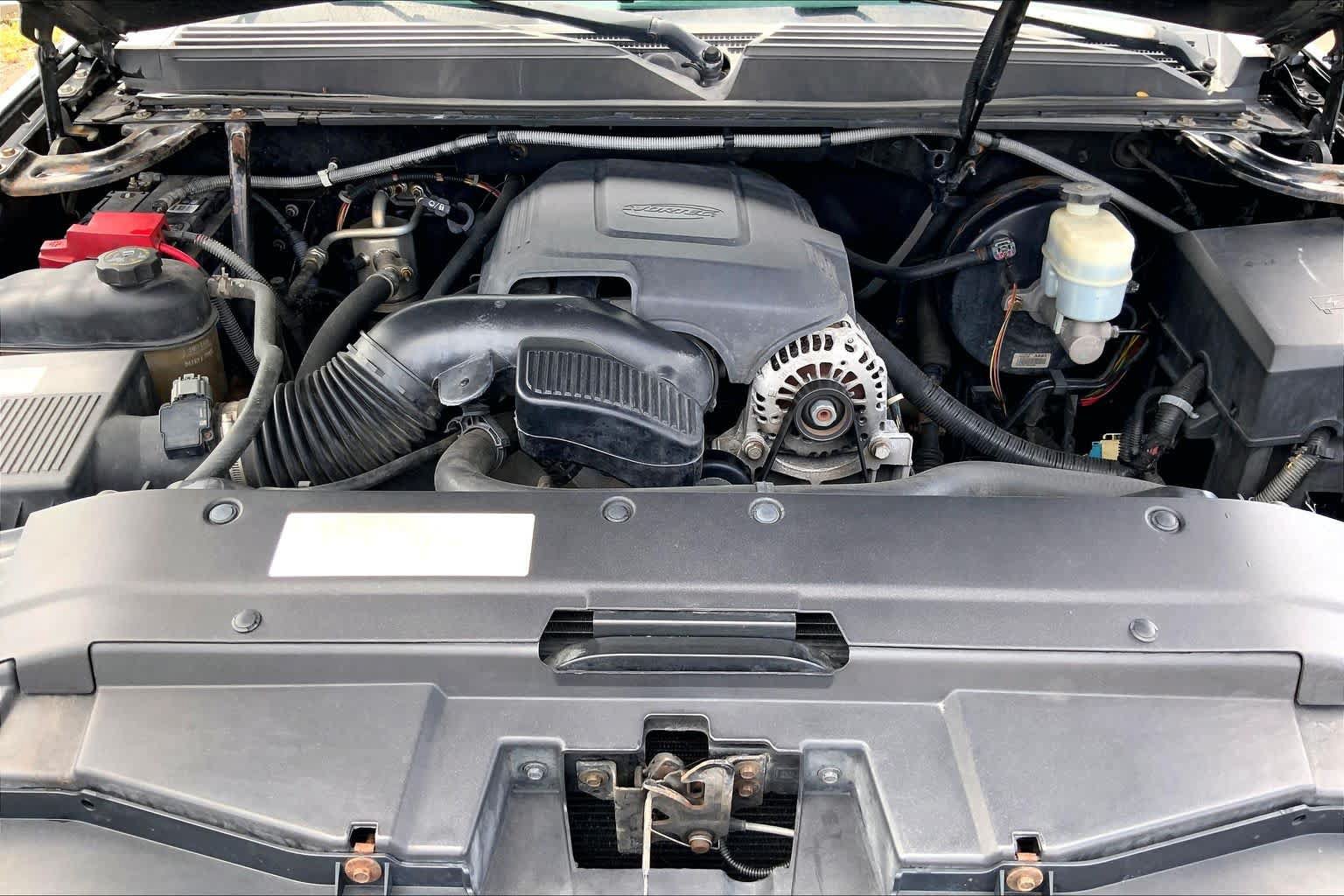 Used 2010 Chevrolet Avalanche LT RWD image 9