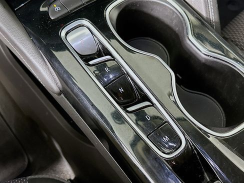 Used 2023 Buick Envision Preferred image 23