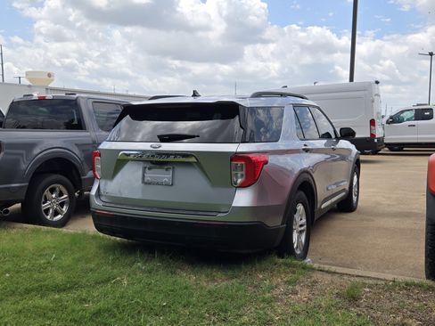 Used 2022 Ford Explorer XLT RWD image 6