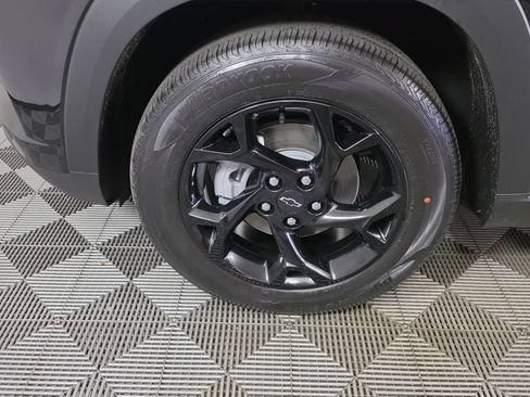 New 2026 Chevrolet Trax LT w/ Driver Confidence Package FWD image 10