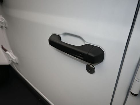 Used 2025 Jeep Wrangler Unlimited Rubicon image 26