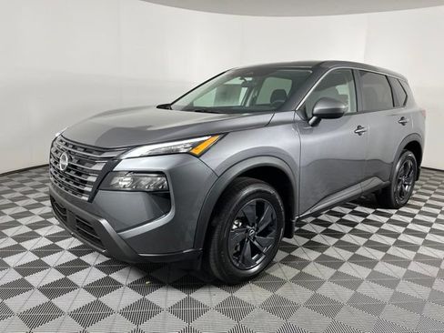 New 2026 Nissan Rogue SV FWD image 6