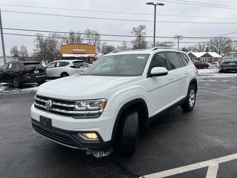 Used 2018 Volkswagen Atlas SEL image 2