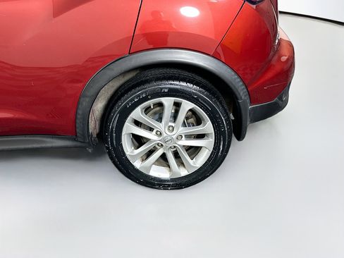 Used 2015 Nissan Juke SV w/ Technology Package FWD image 11