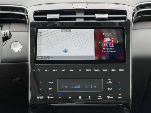 Used 2024 Hyundai Tucson Limited image 37