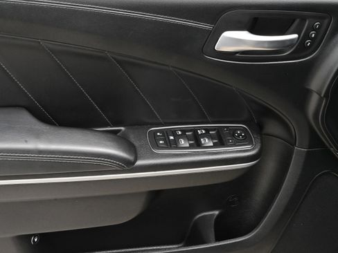 Used 2019 Dodge Charger Scat Pack w/ Plus Group RWD image 29