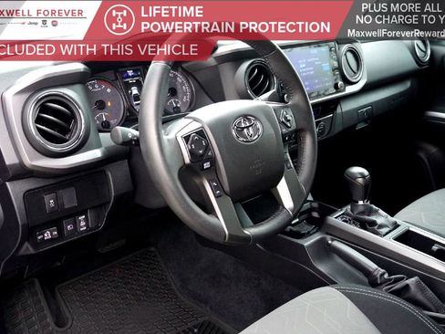 Used 2021 Toyota Tacoma TRD Off-Road image 11