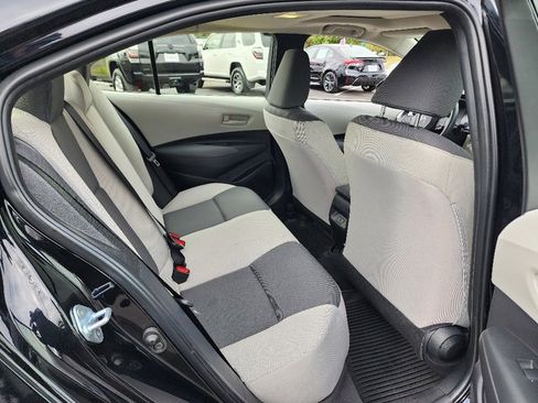 Used 2023 Toyota Corolla LE image 14