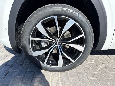 New 2026 Volkswagen Atlas Cross Sport SEL Premium R-Line AWD/4WD image 26