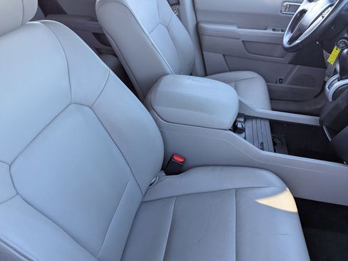 Used 2010 Honda Pilot EX-L image 10