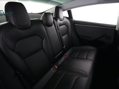 Used 2025 Tesla Model 3 Long Range RWD image 5